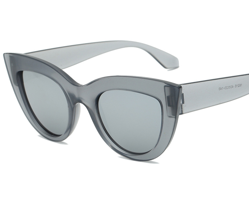 New Sunglasses Fashion Trends - Penetrating grey silver
