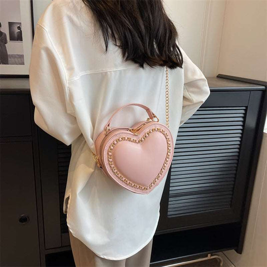 Large Capacity Heart Shaped Shoulder Bag with Chain -