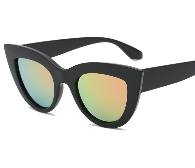 New Sunglasses Fashion Trends - Black frame powder