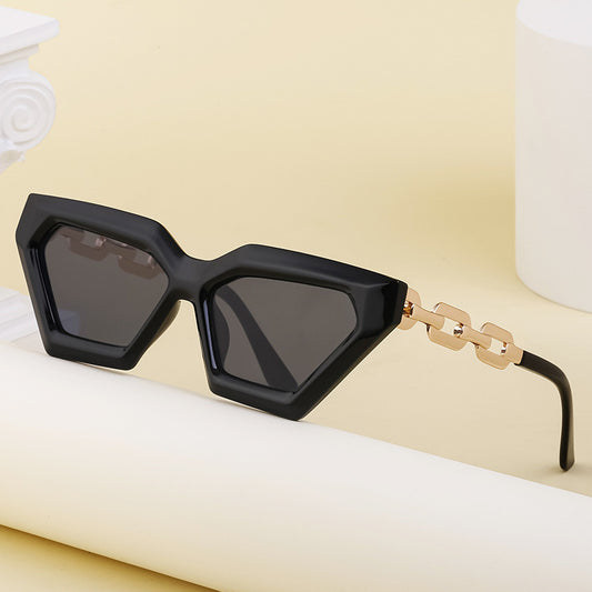 Thick Framed Cat Eye Sunglasses -