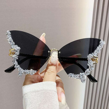 Fashionable And Personalized Exaggerated Sunglasses - Dark color
