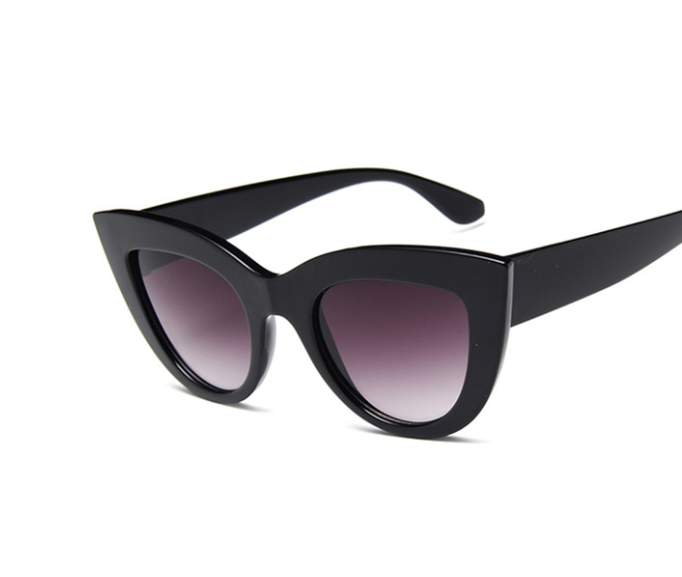 New Sunglasses Fashion Trends - Black frame and double grey